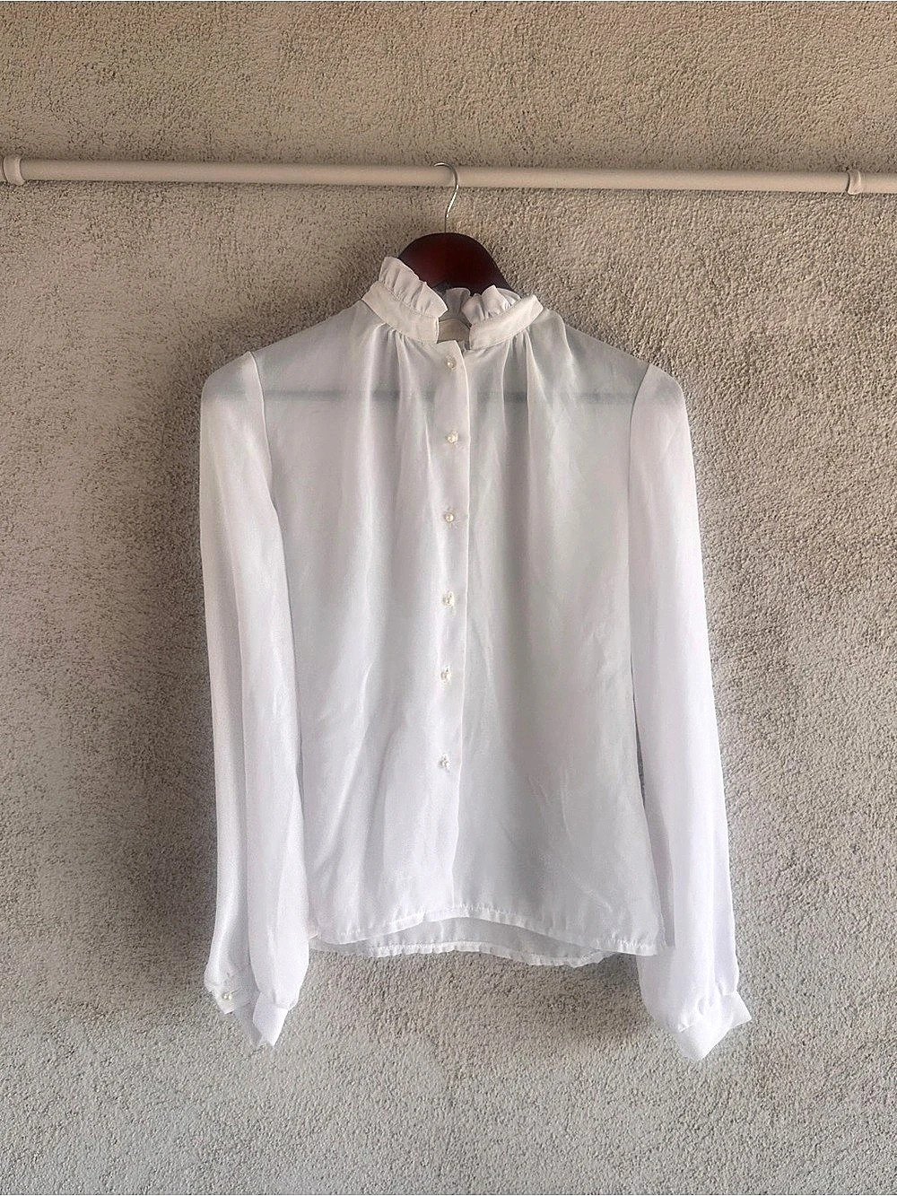 Vintage Blouse with Ruffle Collar